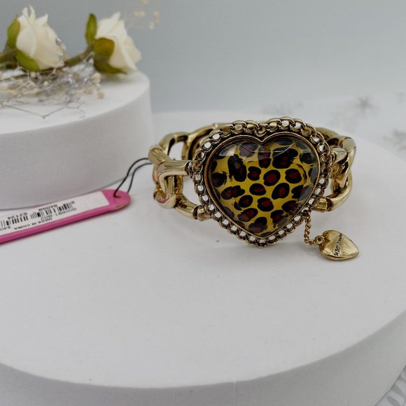 Betsey Johnson Vintage Leopard Heart Bangle Elastic Bracelet - Picture 3 of 5